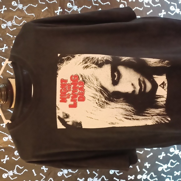 NIGHT OF THE LIVING DEAD zombie girl.2x BLACK SHORT-SLEEVED TSHIRT EUC - Picture 7 of 9